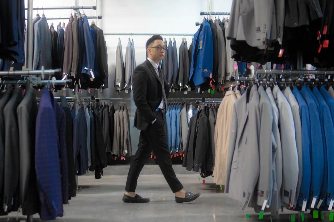 Personal Branding in Retail Management: A Beginner’s Guide to Building Your Professional Identity