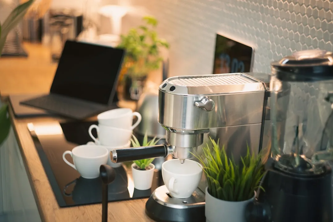 Robotics and Automation vs. Remote Work: Why This Pair Is Shaping the Future of Professional Success